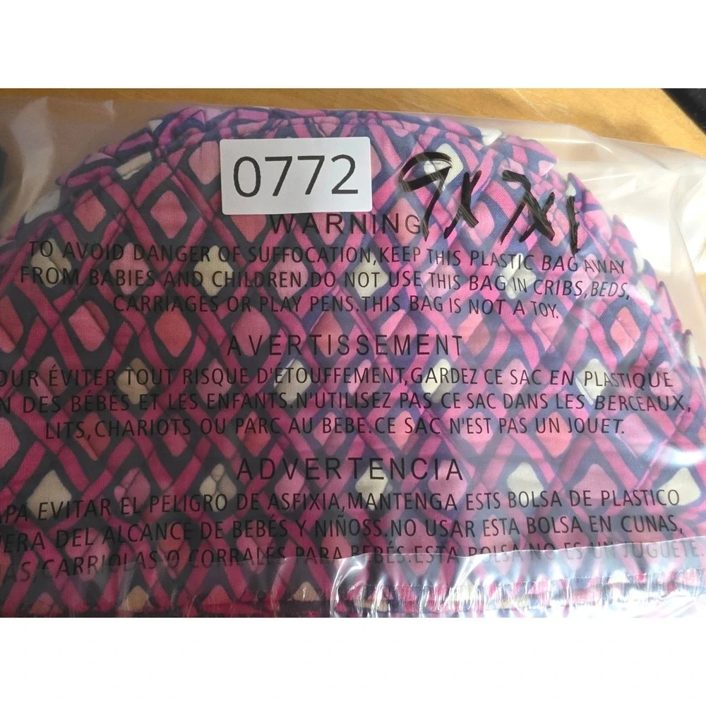 Vera Bradley Pink Navy Geometric Quilted Cotton Dome Cosmetic Makeup Bag Pouch